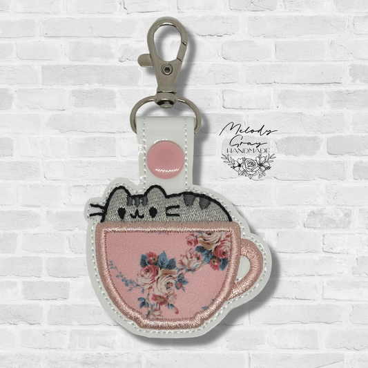 Kitty in Teacup Keychain