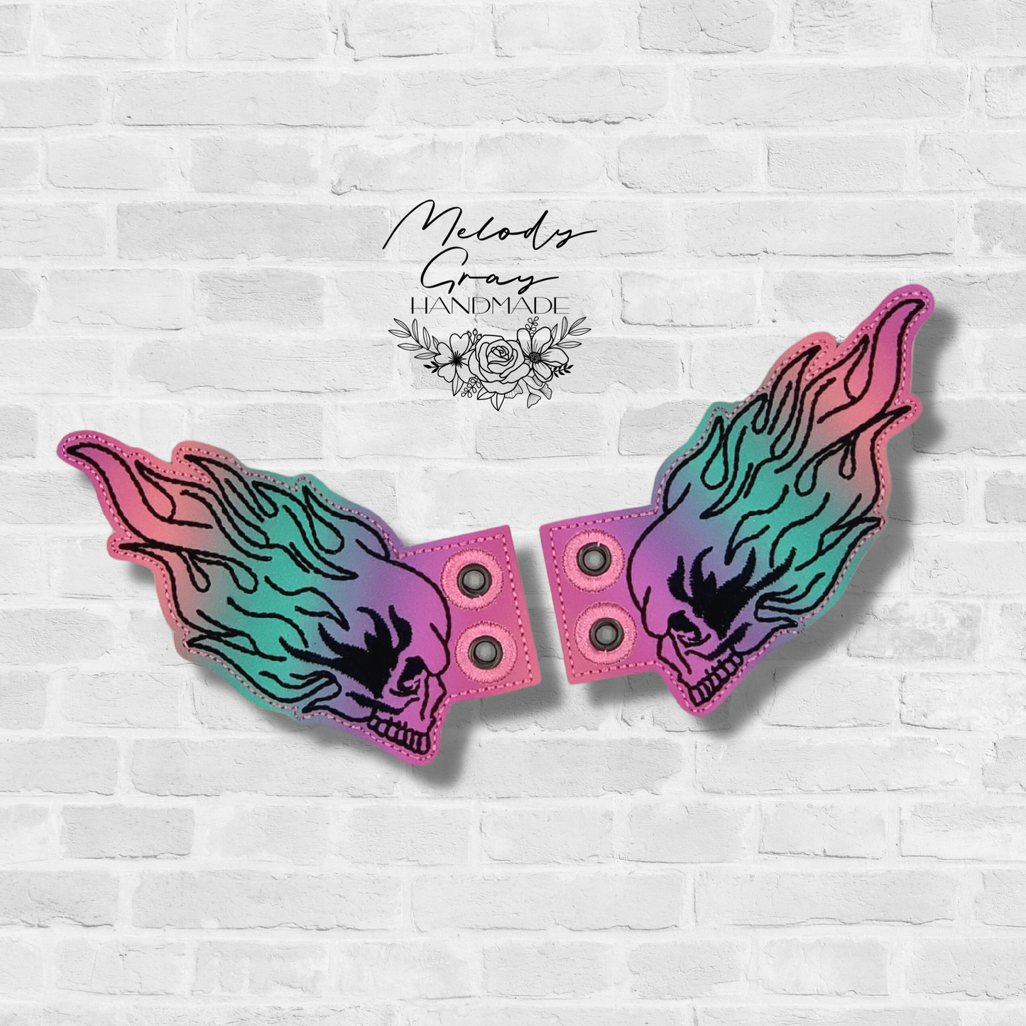 Ombre Flaming Skulls Shoe Wings
